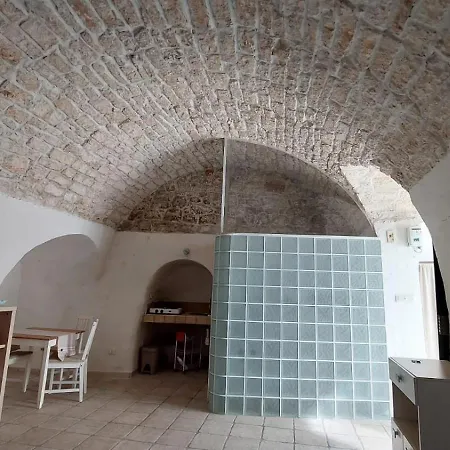 Casa Borgo Antico 오스투니